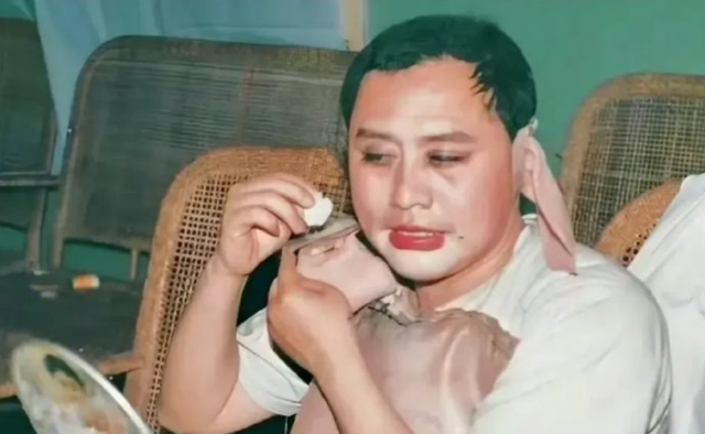 猪八戒扮演者马德华:戏里好色,戏外专情,与妻子共度金婚岁月