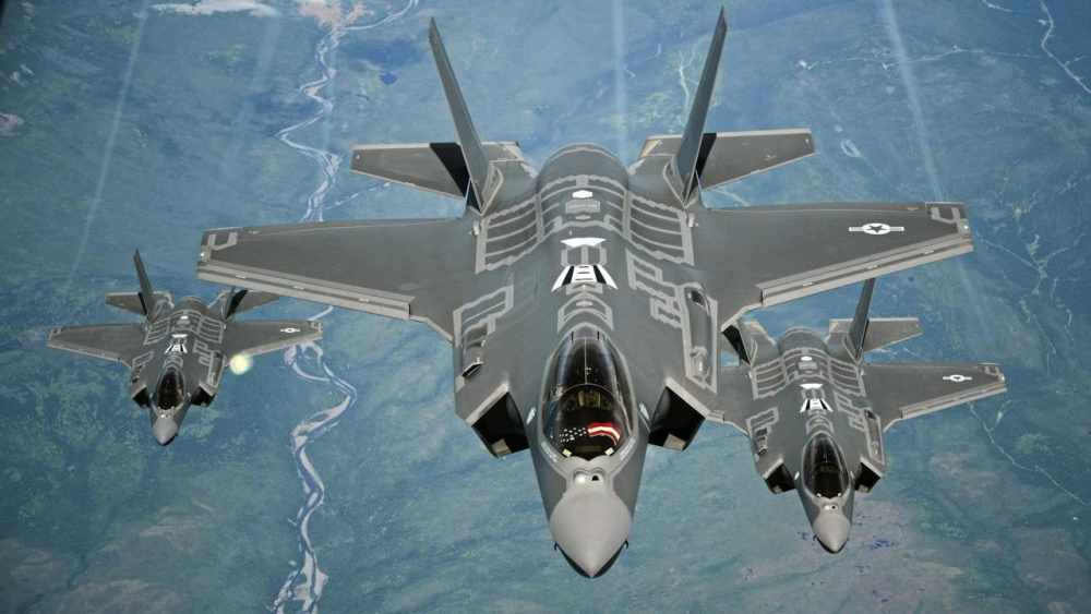 ����F/A-18��ˤ�� ��Ƶ����Ҫ׷��ӡ�ȿվ���
