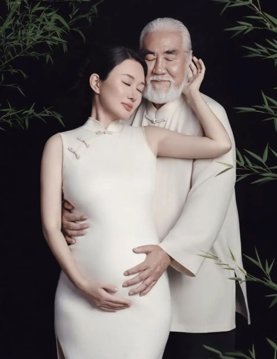 张纪中和杜星霖拍孕妇写真,两人真的很恩爱,网友的评价太搞笑了