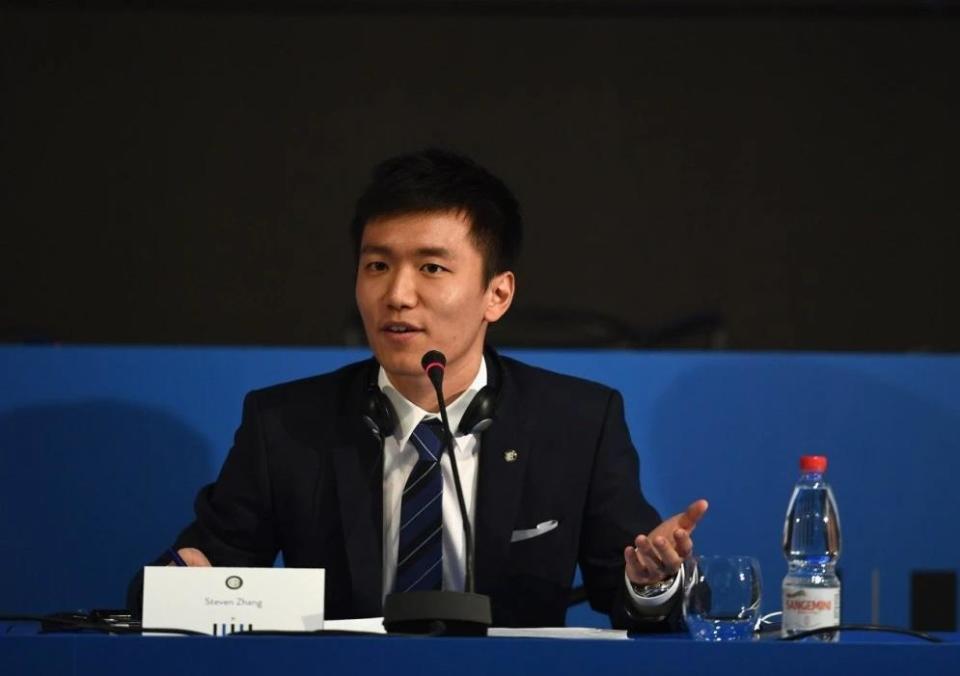 张康阳成功清零债务,戴1500万名表 秀3辆千万豪车