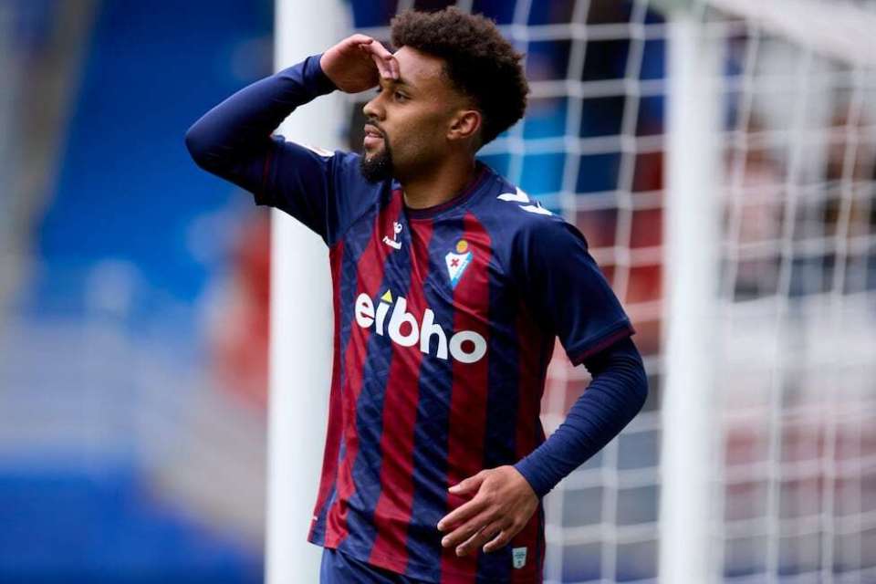 西乙第33轮卡索拉妙传奥维多21进前7美国妖星2球埃瓦尔跃至第2