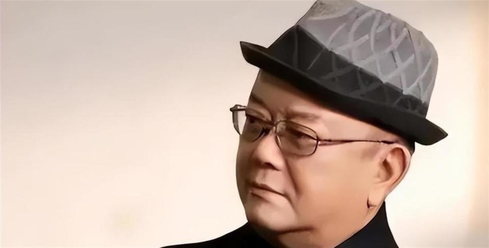 77 岁王刚的晚年：本以为有儿子能安度余生，现在却为养子操劳不停_腾讯新闻