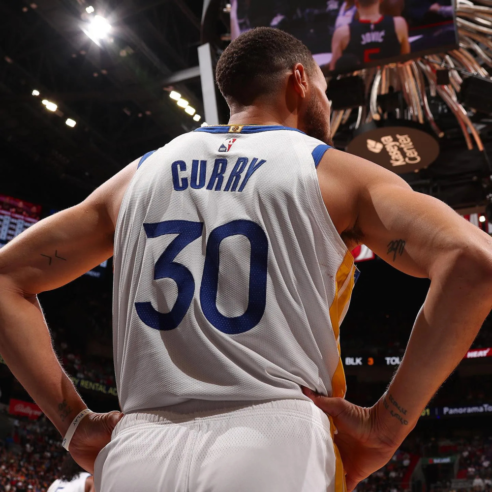 库里被前队友揭露真面目,好人形象都是媒体专心打造的