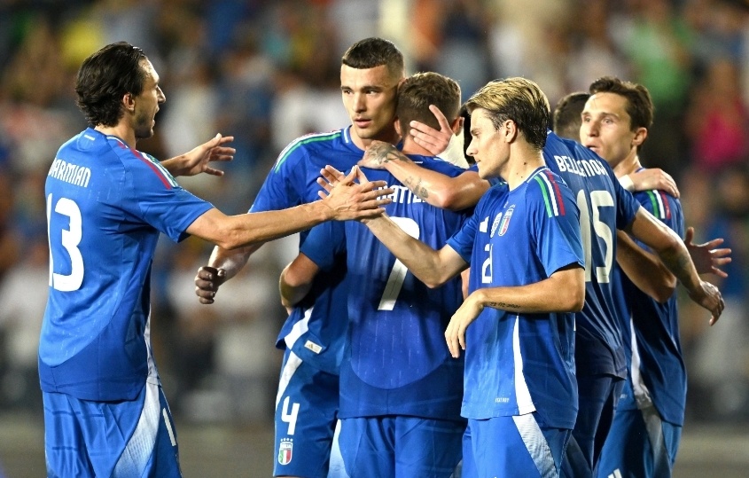 本届欧洲杯,10名夺得欧洲杯冠军的意大利国脚入选:多纳鲁马,巴斯托尼
