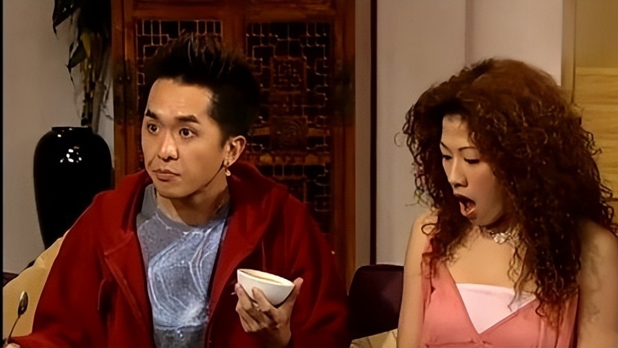 女星陈彦行另一半被揭是黄子华司机,有美貌身材高学历却倒贴男方