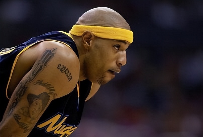 因此马丁也是和此前的掘金队友jr·史密斯,威尔森·钱德勒等人一同前