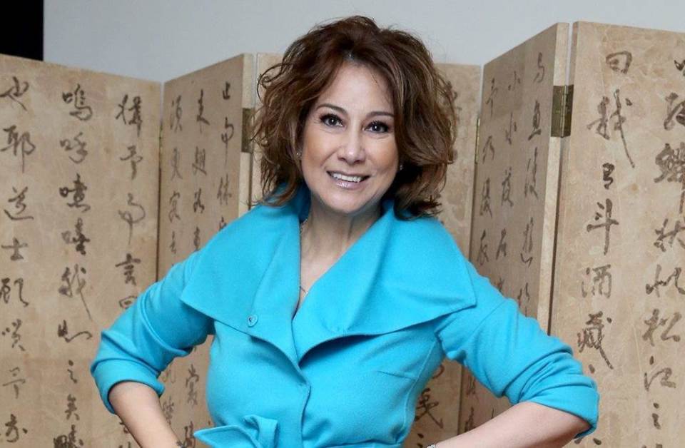 铁肺歌后甄妮屡次痛批娱乐圈乱象成为乐坛风纪