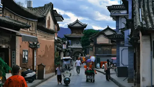 超10万张床位，空了一半？