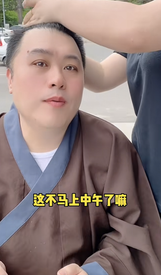 吉林电视台《全城热恋》小二哥脑出血去世,年仅45岁-腾讯新闻