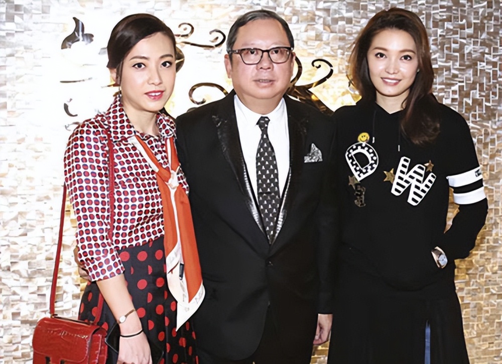 林建岳小24岁女友近况15年仍嫁不进豪门谢玲玲女主人地位稳固