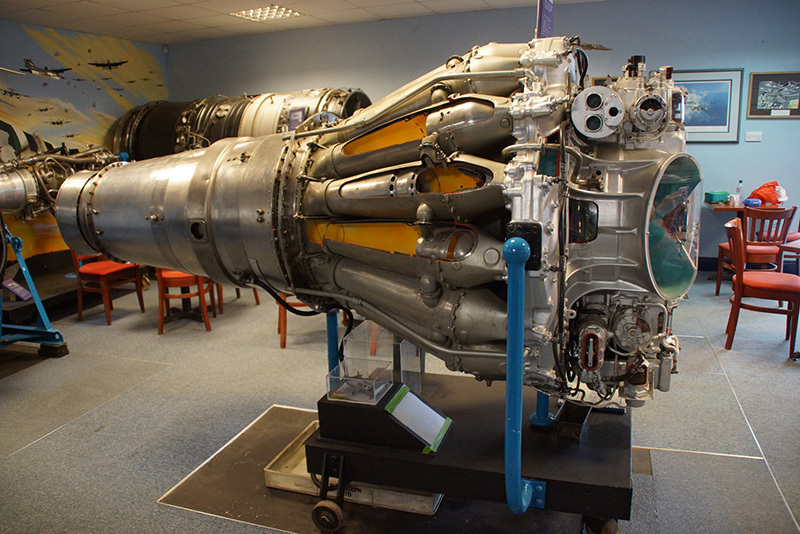 中国第一台自主研发喷气发动机,真参考了击落的英国"吸血鬼"?