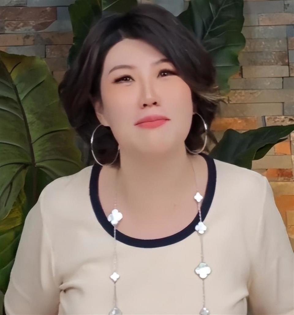 迎来结局？老板起诉司晓迪，索赔200万，并解释明星们为啥不告她-腾讯新闻