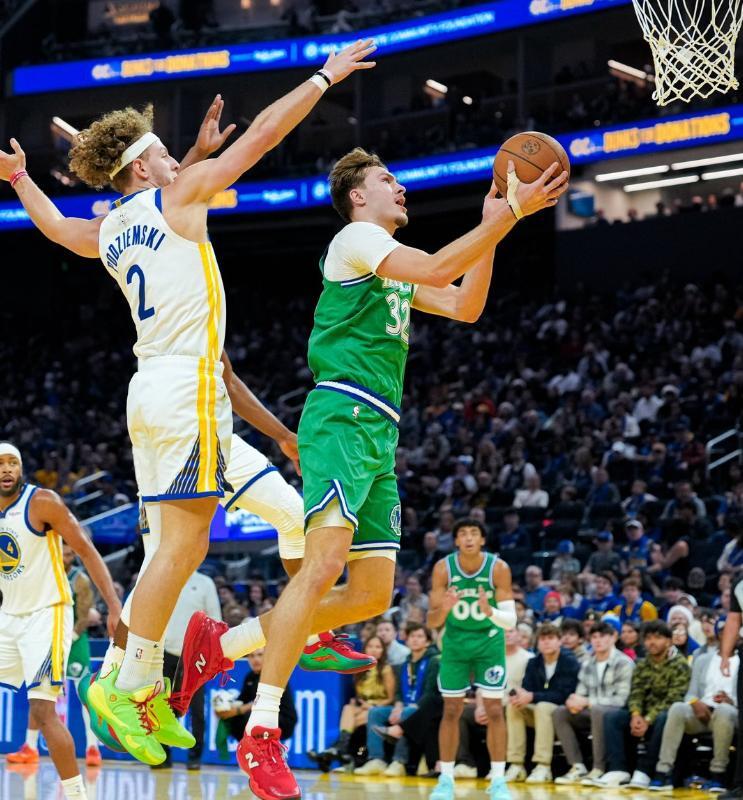 弗拉格27+6+5比肩詹皇，濃眉傷退克萊戰舊主啞火，獨行俠不敵勇士