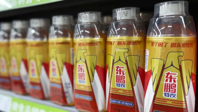东鹏董事长不喝自家饮料？东鹏辟谣：所谓饭局视频为凭空捏造