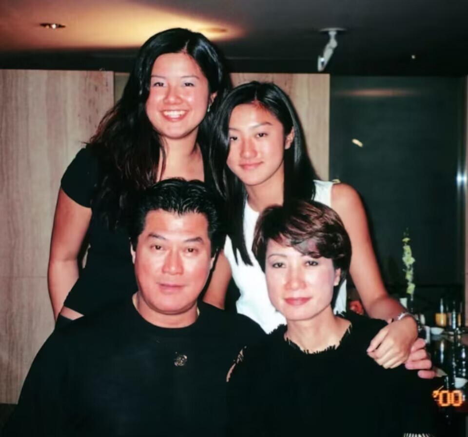 2011年,邓光荣葬礼上——影坛大佬最后的排面_腾讯新闻