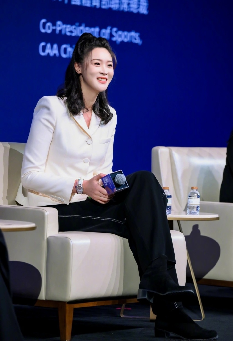 惠若琪解说中国女排pk荷兰,王云蕗首发,开局不利0:4落后