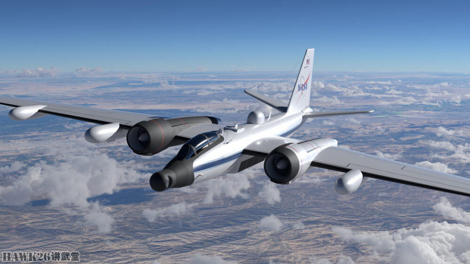 美国国家航空航天局一架WB-57F飞机迫降 机腹与跑道摩擦起火冒烟_腾讯新闻