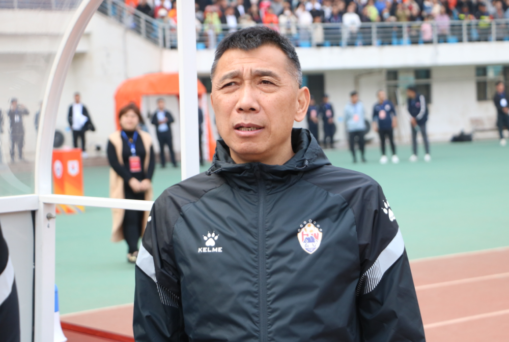 平均年龄24岁天贶刮起青春风暴唐晓程带队出击首战泰山b队