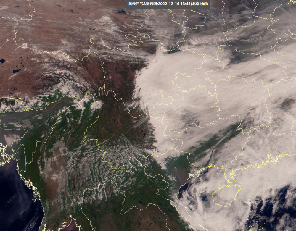当然,冷空气在我国西部地区也开始推进——今天下午的卫星云图上可见