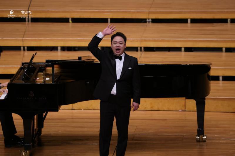 王川独唱音乐会上演，多元经典声乐作品呈现“美声时代”_腾讯新闻