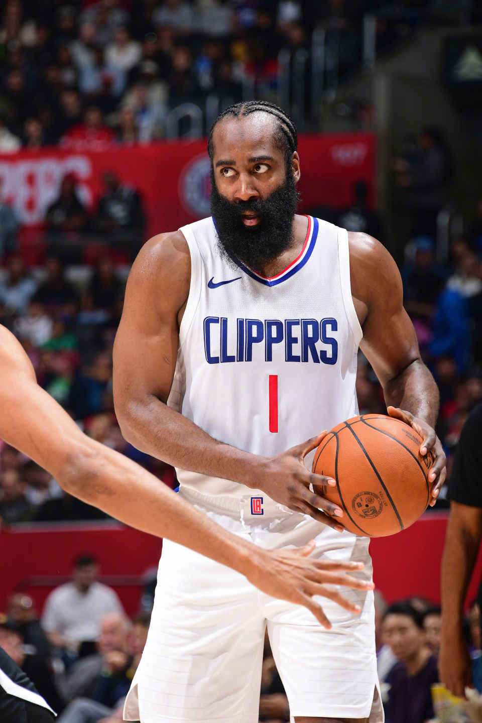 快船18分超级逆转!小卡带病上场,哈登轰24 10