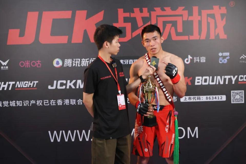 吉木五沙雄心勃发，金腰带梦想能否更近一步？_腾讯新闻