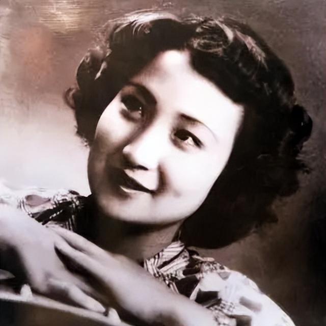 京剧大师关肃霜:曾遭杜近芳排挤,未婚夫,丈夫悲情早逝_腾讯新闻