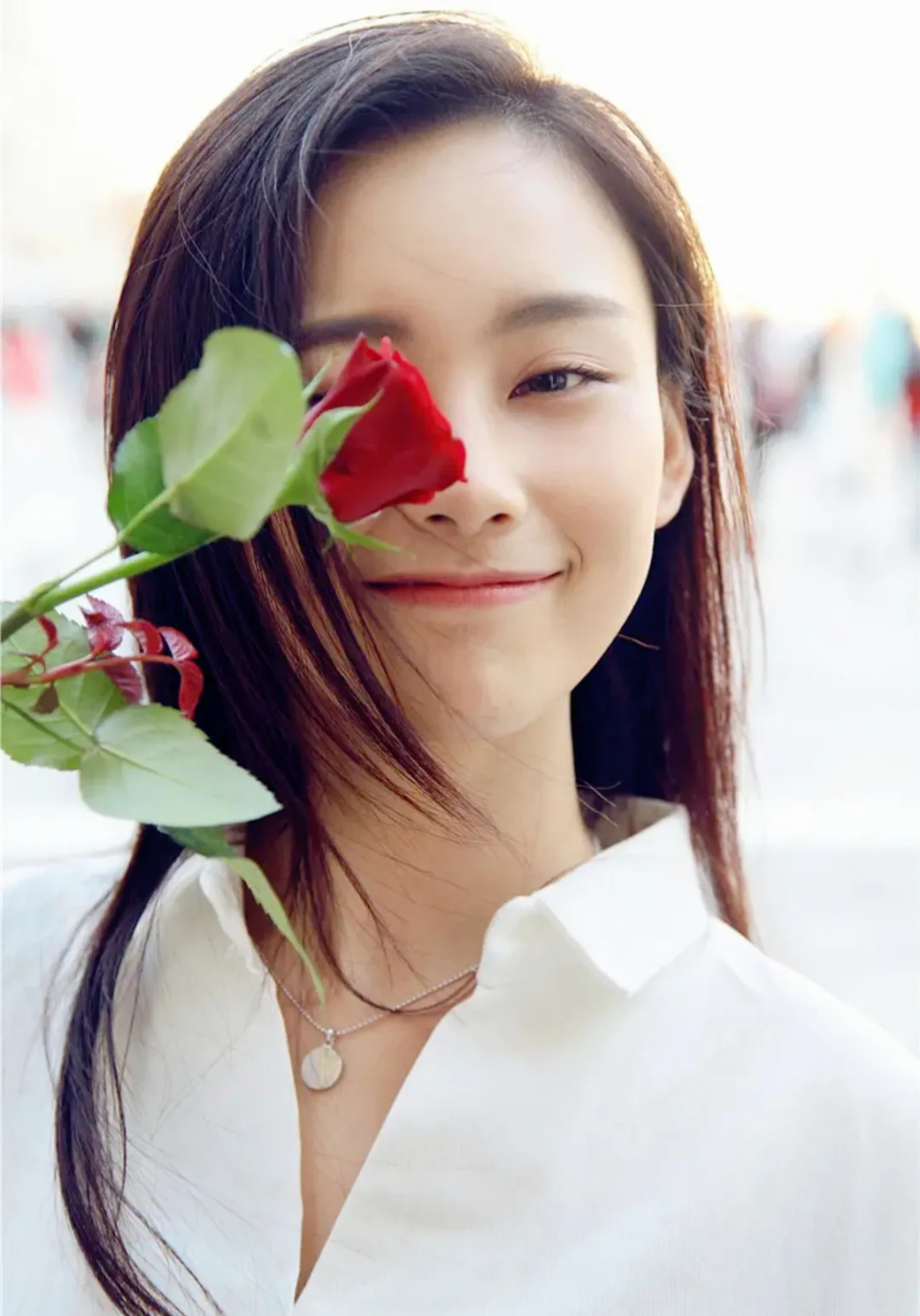 《唐探2》尚语贤:频频被大佬青睐,被嘲资源咖的她却为何30岁仍籍籍