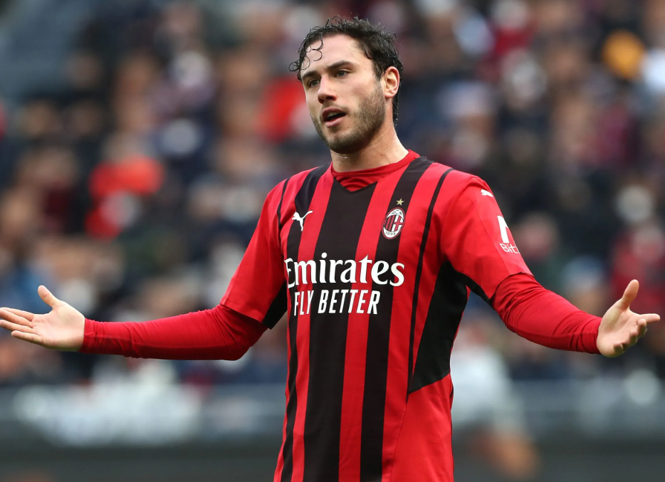 卡拉布里亚续约谈判陷入停滞,ac米兰又一名队长或自由身离开