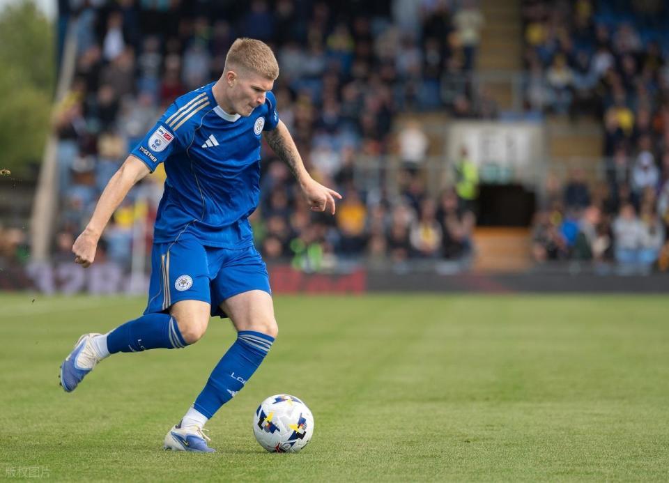 1-4，英超前冠军惨败而归，不敌联赛第9，无缘2连胜+跌至第13