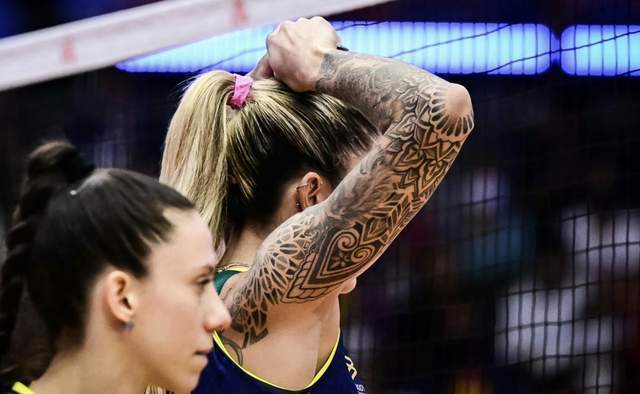 除了马克里斯的加盟,土耳其航空队日前官宣了与加拿大接应范赖克续约