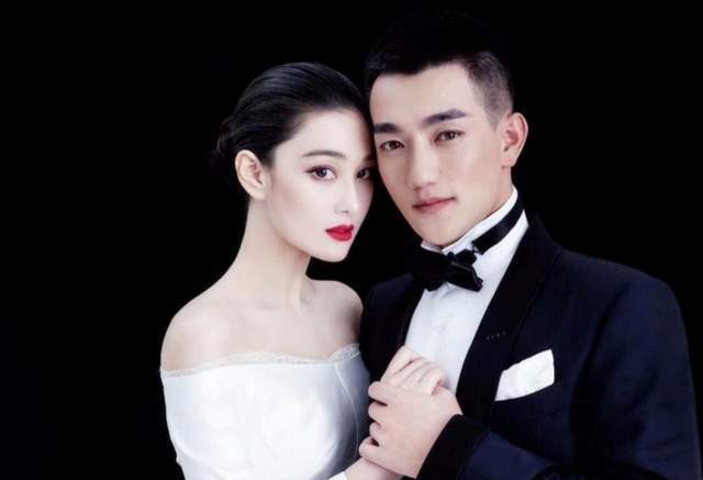 张馨予老公罕见更博秀恩爱与张馨予穿同一件衣服夫妻互动好甜