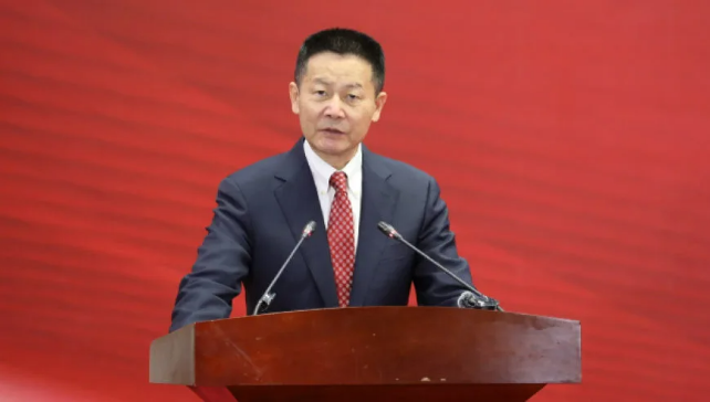 证监会主席吴清：加快培育壮大耐心资本，严查蹭热点、炒概念