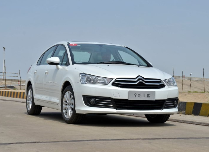 召回东风雪铁龙世嘉两厢,三厢汽车.