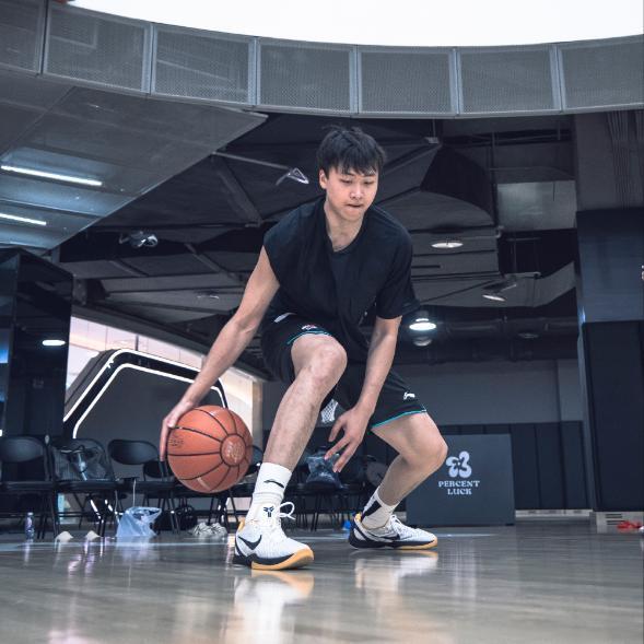 齐麟最新特训曝光,期待下赛季彻底爆发_腾讯新闻