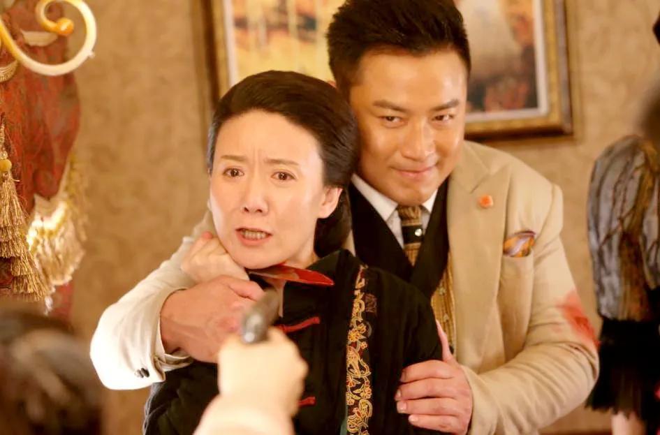 《人生之路》赵千紫:父母是演员,靠静白出圈,不火的她是正午御用配角