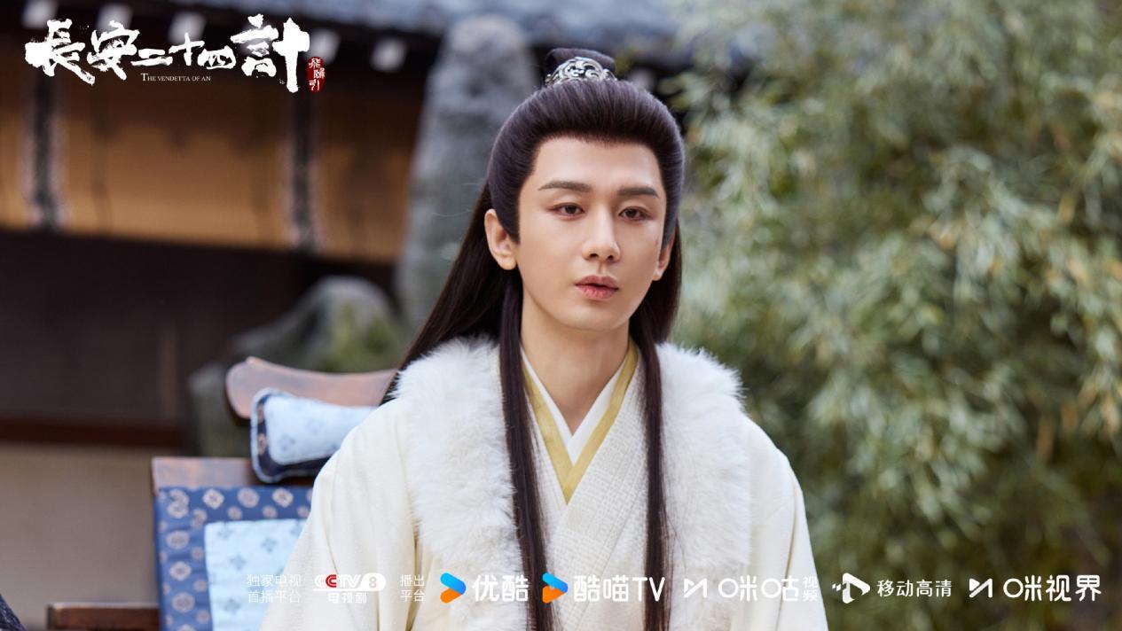 比《長安二十四計》熱度破萬更震撼的，是復仇後，成毅與幼帝的對話 - 