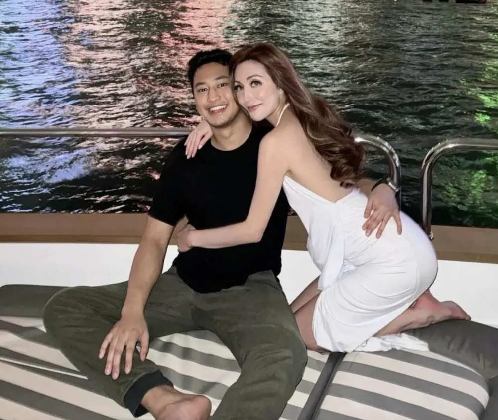 何超欣生日派对四房儿女罕见同框,何超盈戴钻戒和何猷君百元衣服成