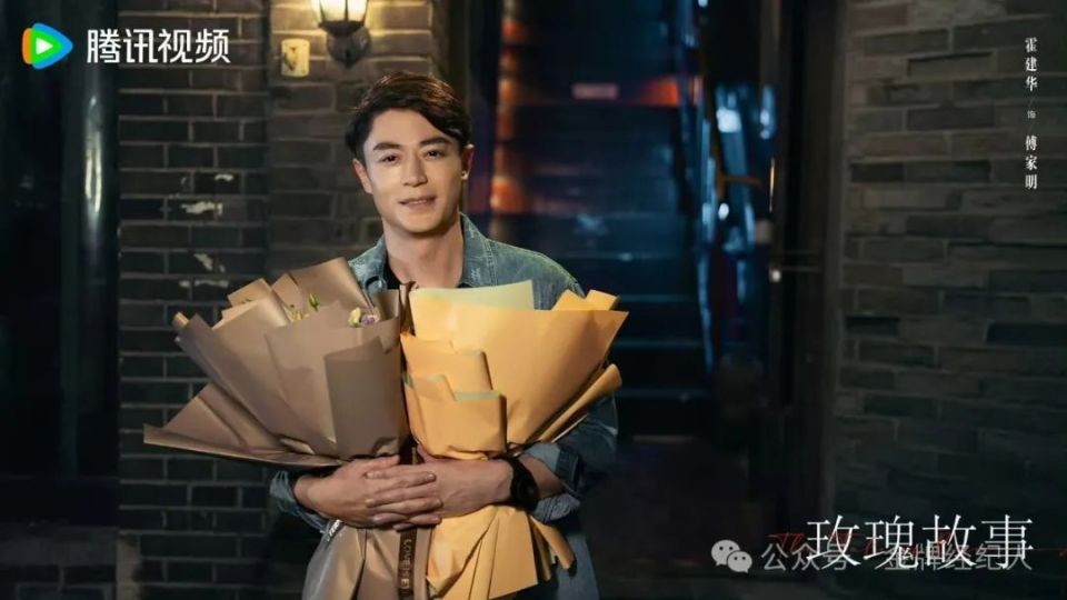 偶像出走半生,归来已是「爹妈」