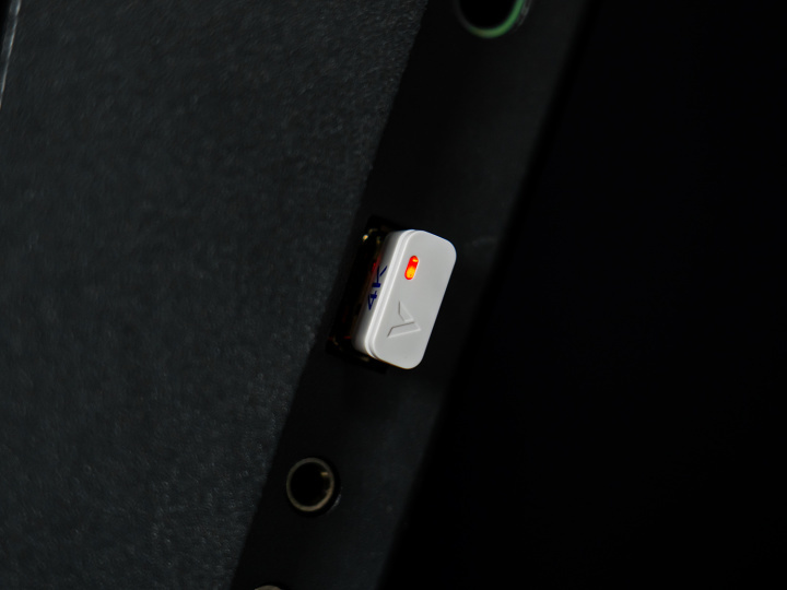 长续航3950中小手万金油 雷柏vt1双高速系列游戏鼠标评测