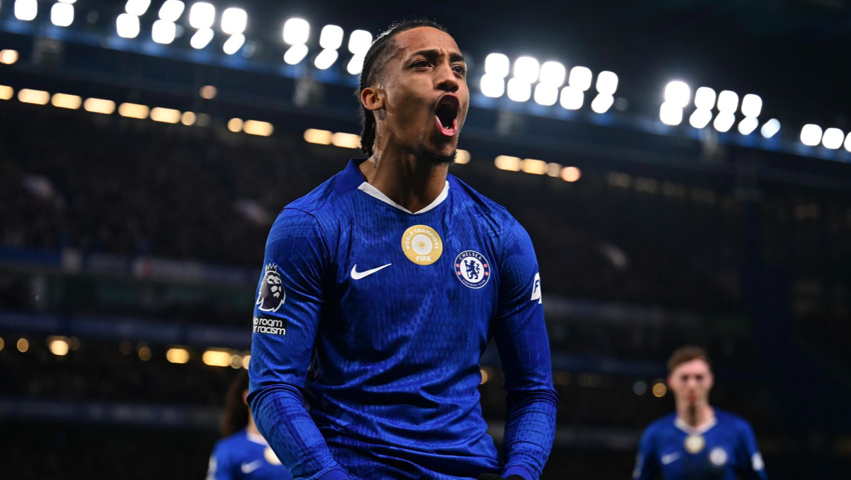 英超：切爾西兩球領先2-2利茲聯 佩德羅破門+造點 帕爾默傳射2場4球 - 