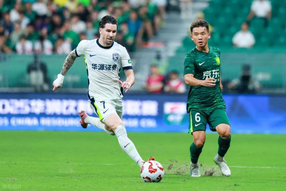 北京国安4-0武汉三镇，赛后评分：不是张玉宁第一，国安11号第一