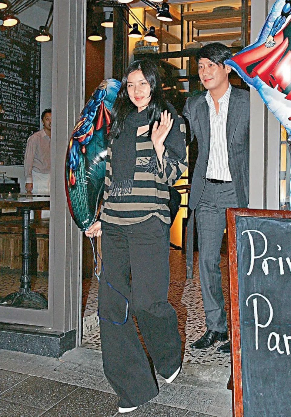 甩掉”黎明的她，又离婚了？-腾讯新闻