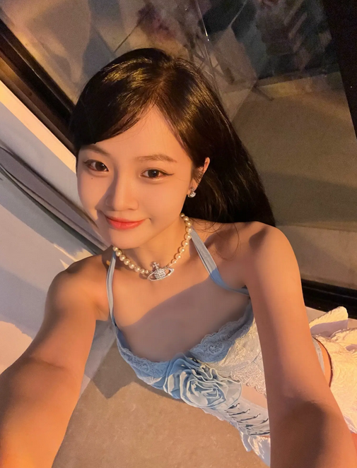 歌手周梓倩自曝猛料!正骨时被技师性骚扰,却被网友嘲讽:为啥不报警?