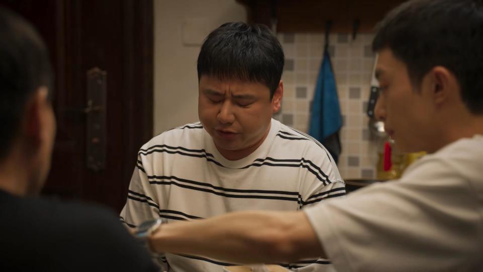 演了近20年的戏,一直不温不火,如今他凭《城中之城》迅速出圈_腾讯