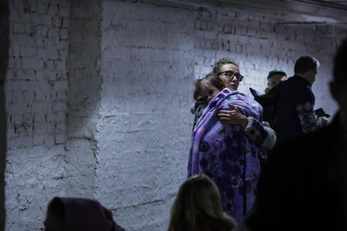 澤連斯基坐不住了：俄羅斯一周扔了1500多枚炸彈，這誰受得了？ - 