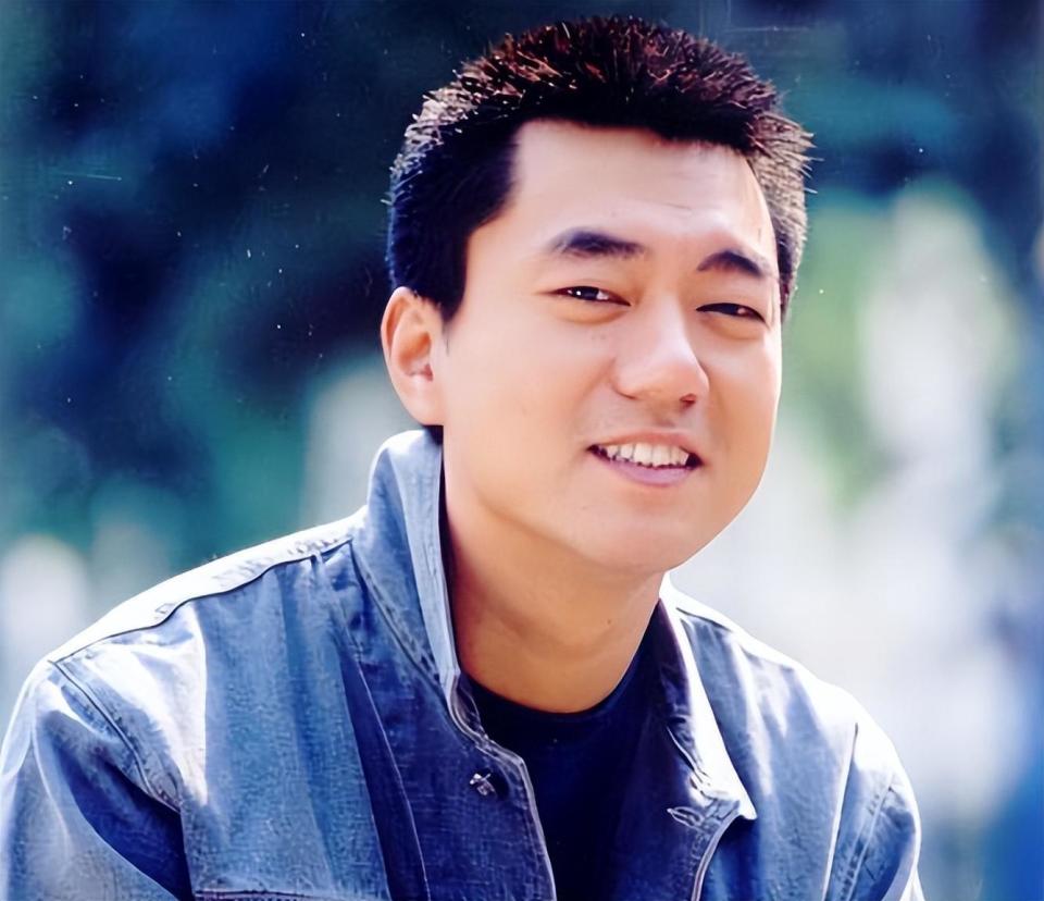 演员董勇:演一辈子警察,没想到因《繁花》范总一角"晚节不保"_腾讯