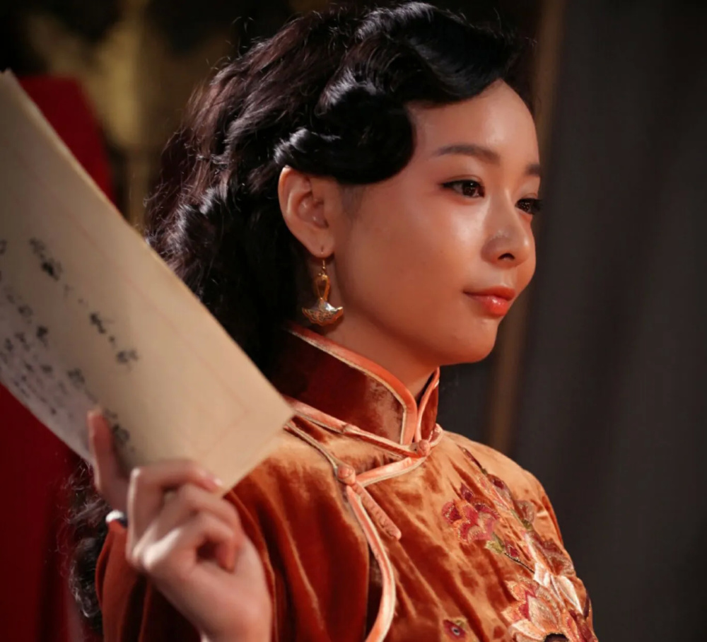 我们最美好的十年》里让人心疼的丛香香;《少帅》里嚣张跋扈的张首芳