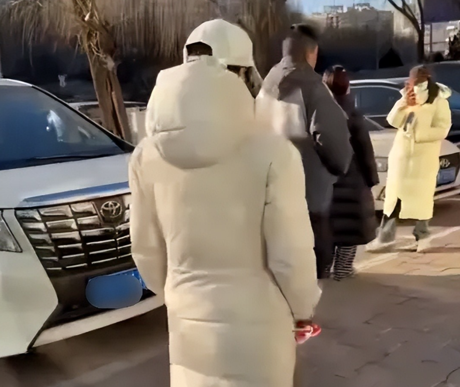 苗圃現身嫣然醫院，首位娛樂圈，捐款明星出現了！ - 