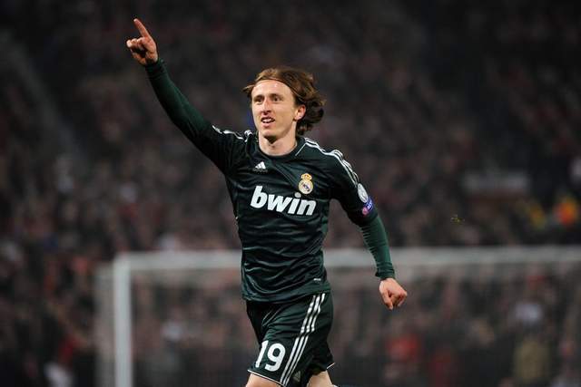 莫德里奇世界波制胜但续约无望 10号球衣下赛季易主